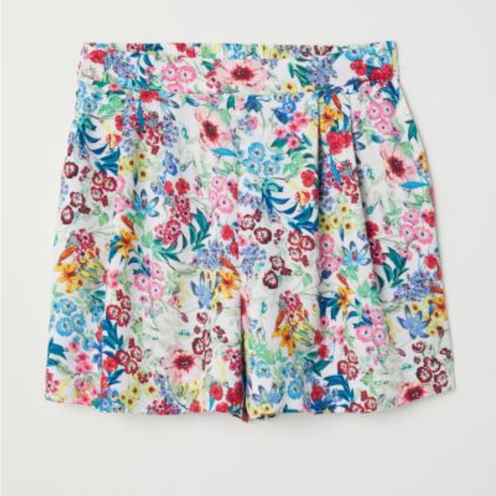 NWT H&M Size 14 Floral Shorts